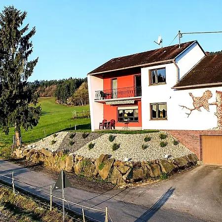 In Gerolstein-muellenborn Apartman