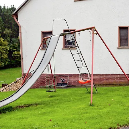 In Gerolstein-muellenborn Apartman Roth