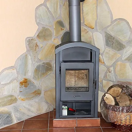 In Gerolstein-muellenborn Apartman